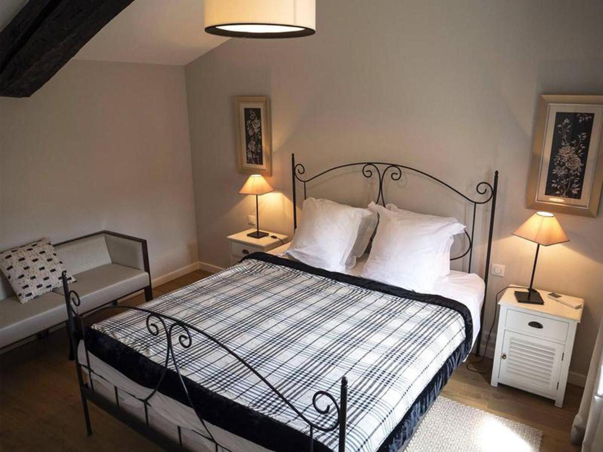 Cozy Nest In The Center Of Isle Sur La Sorgue For 4 People Apartman L'Isle-sur-la-Sorgue Kültér fotó
