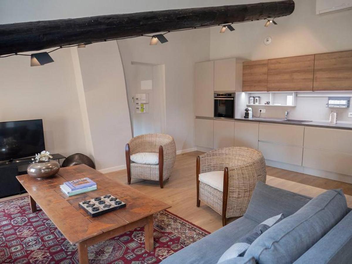 Cozy Nest In The Center Of Isle Sur La Sorgue For 4 People Apartman L'Isle-sur-la-Sorgue Kültér fotó